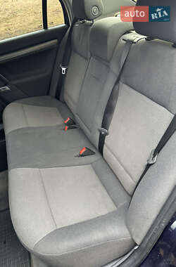 Седан Opel Vectra 2003 в 