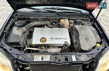 Седан Opel Vectra 2003 в 