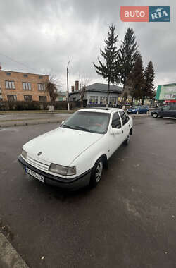 Седан Opel Vectra 1989 в Луцьку