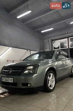 Седан Opel Vectra 2004 в Львові