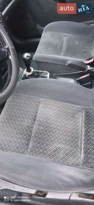 Лифтбек Opel Vectra 1997 в Ямполе