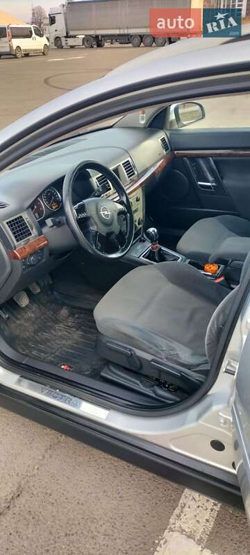 Универсал Opel Vectra 2004 в Луцке