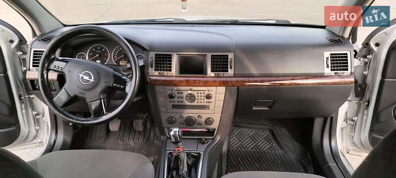Универсал Opel Vectra 2004 в Луцке