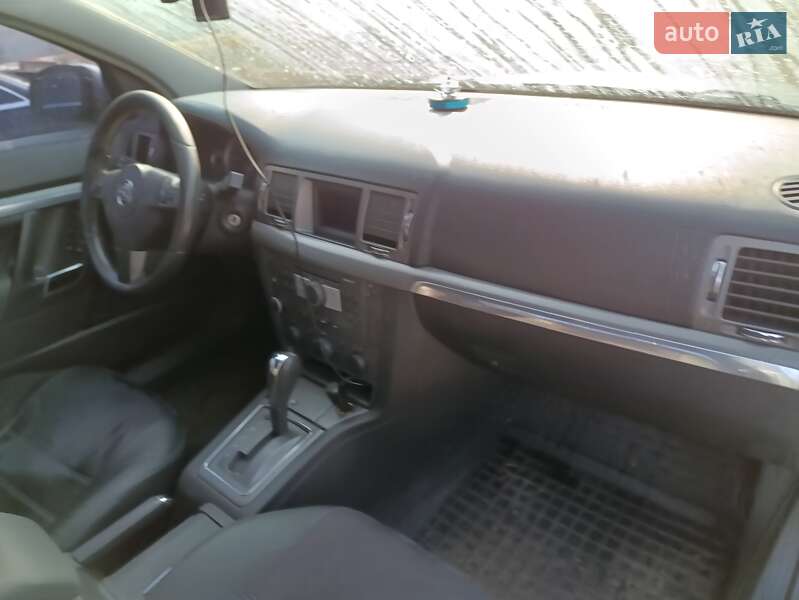 Седан Opel Vectra 2006 в Луцке