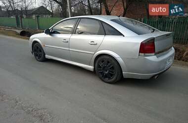 Лифтбек Opel Vectra 2003 в Новояворовске