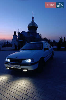 Седан Opel Vectra 1991 в Скалате