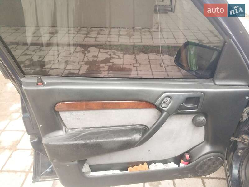 Седан Opel Vectra 1994 в Івано-Франківську