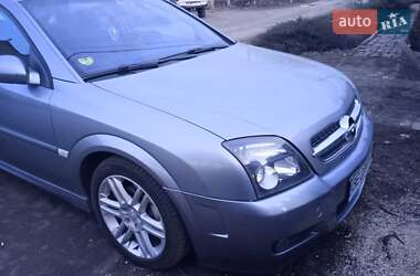 Ліфтбек Opel Vectra 2004 в Просяні