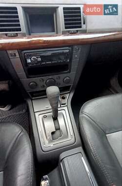 Седан Opel Vectra 2004 в 
