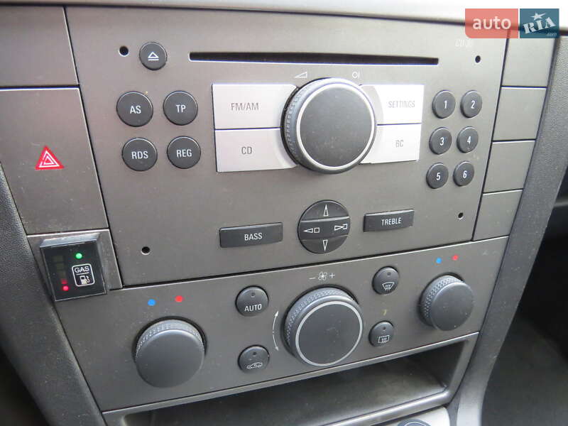Седан Opel Vectra 2006 в Кропивницком