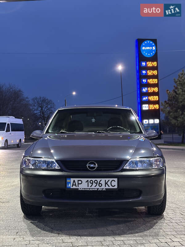Седан Opel Vectra 1996 в Запорожье
