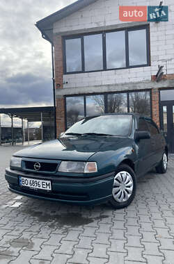 Седан Opel Vectra 1995 в Скалате