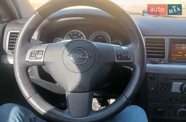 Седан Opel Vectra 2007 в Житомирі