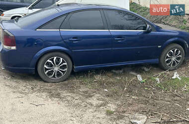 Седан Opel Vectra 2004 в 