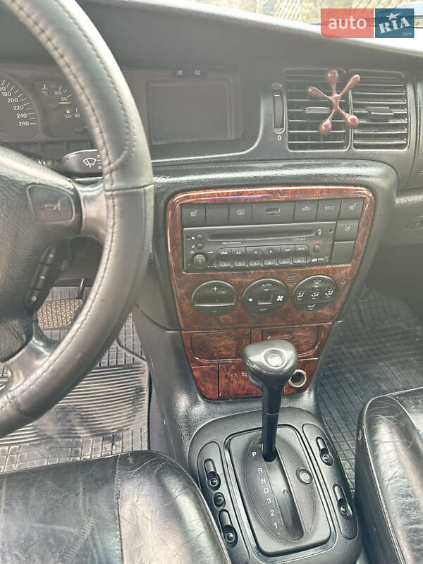 Седан Opel Vectra 1999 в Литине