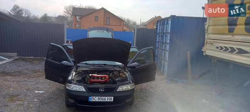 Ліфтбек Opel Vectra 1997 в Жмеринці