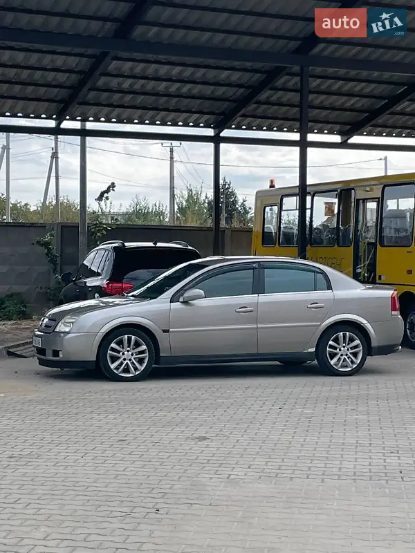 Седан Opel Vectra 2002 в 