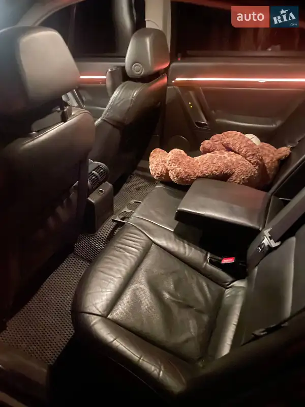 Седан Opel Vectra 2002 в 
