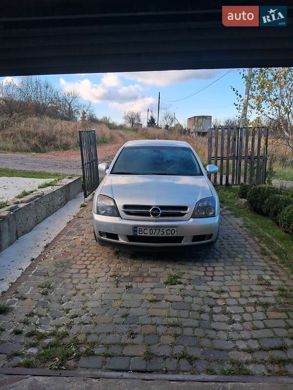 Седан Opel Vectra 2005 в Львове