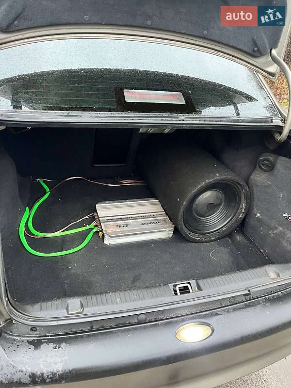 Седан Opel Vectra 1997 в Нежине