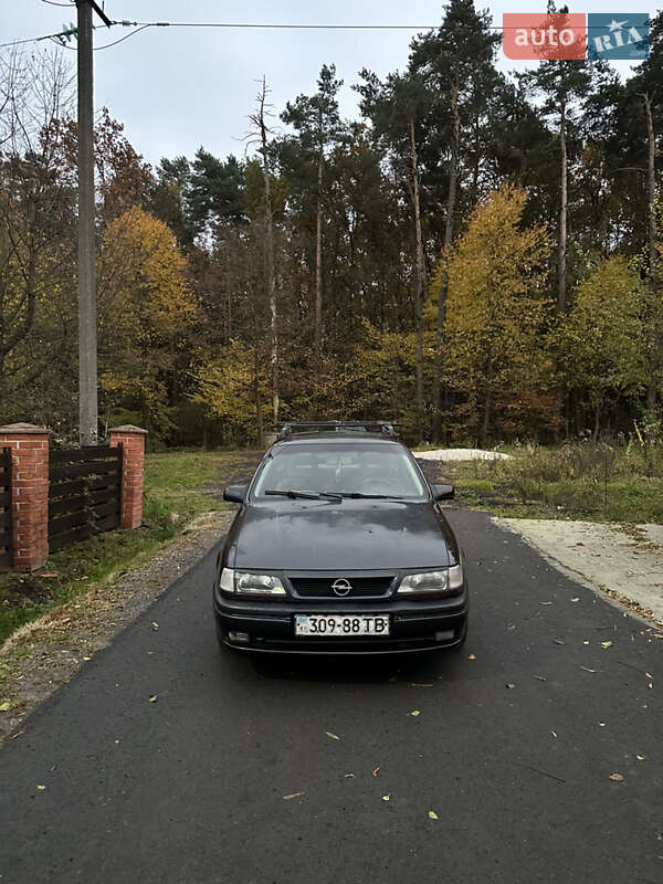 Ліфтбек Opel Vectra 1995 в 