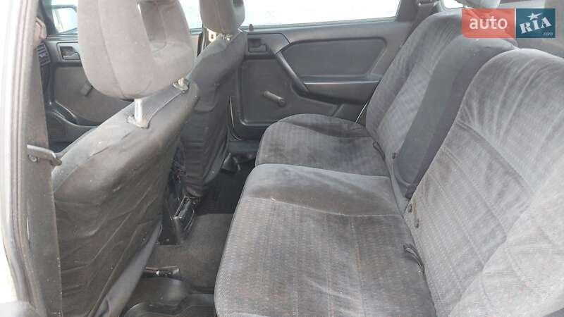 Седан Opel Vectra 1990 в Львове