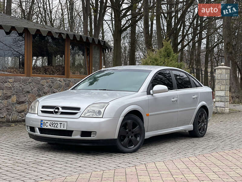 Лифтбек Opel Vectra 2003 в 