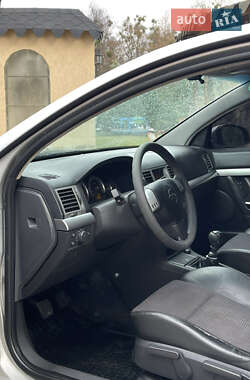Лифтбек Opel Vectra 2003 в 