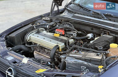 Седан Opel Vectra 1996 в 