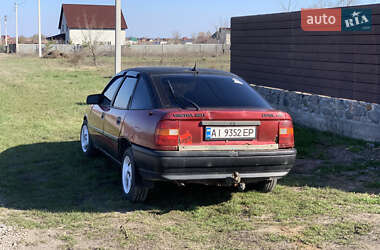 Ліфтбек Opel Vectra 1989 в 