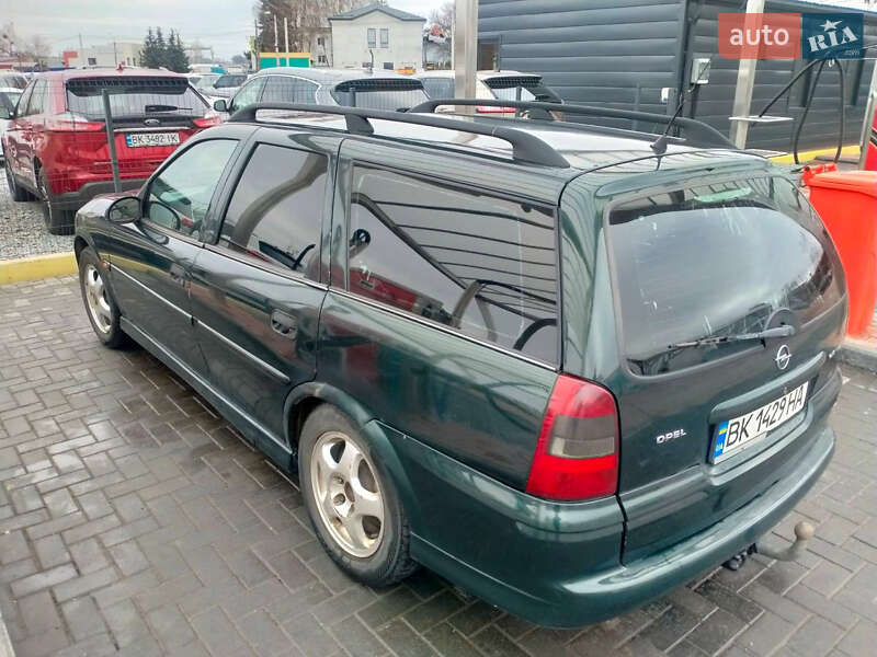 Універсал Opel Vectra 1999 в Рівному