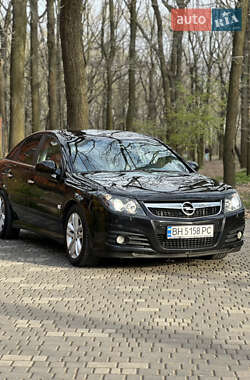 Лифтбек Opel Vectra 2006 в 