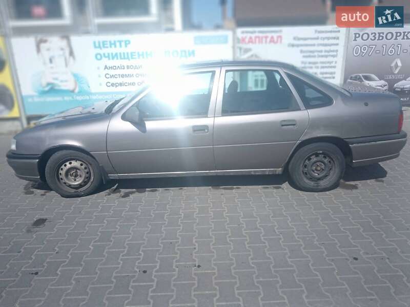 Седан Opel Vectra 1989 в Белой Церкви