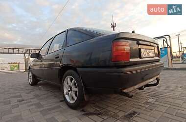 Лифтбек Opel Vectra 1989 в 