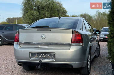 Ліфтбек Opel Vectra 2006 в 
