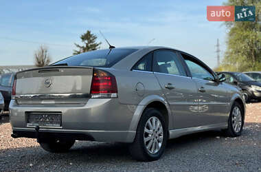 Ліфтбек Opel Vectra 2006 в 
