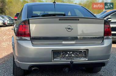Ліфтбек Opel Vectra 2006 в 