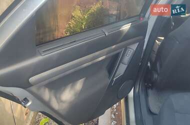 Ліфтбек Opel Vectra 2006 в 