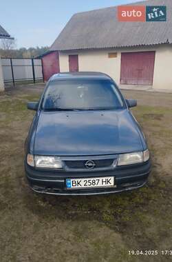 Седан Opel Vectra 1995 в Рівному