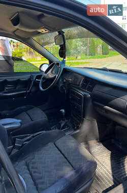 Седан Opel Vectra 1999 в 