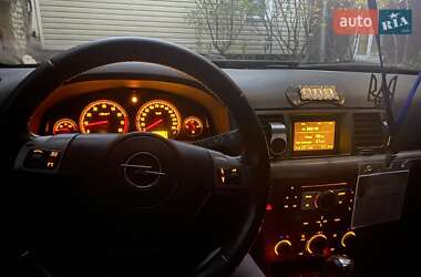 Седан Opel Vectra 2005 в Вільнянську