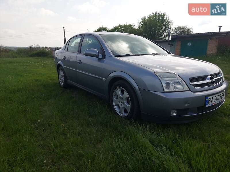 Седан Opel Vectra 2004 в Новомиргороде