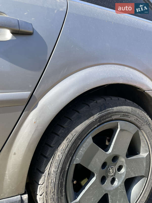 Универсал Opel Vectra 2004 в Черкассах