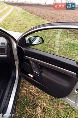 Універсал Opel Vectra 2004 в 