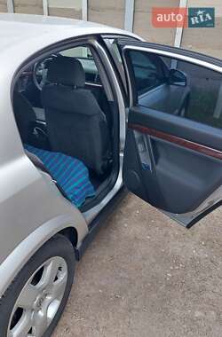 Седан Opel Vectra 2005 в 