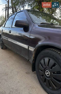 Седан Opel Vectra 1992 в 