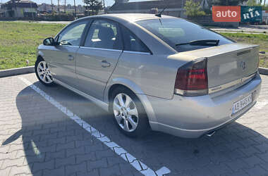 Лифтбек Opel Vectra 2005 в 