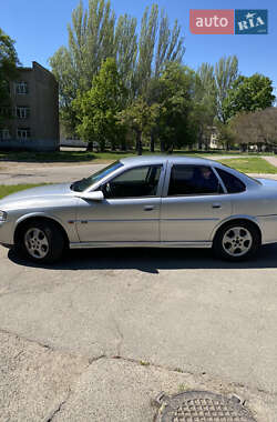Седан Opel Vectra 2000 в 