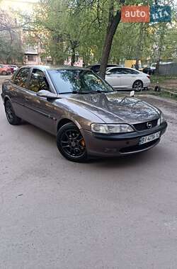 Седан Opel Vectra 1998 в Полтаве