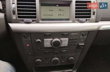 Седан Opel Vectra 2006 в 